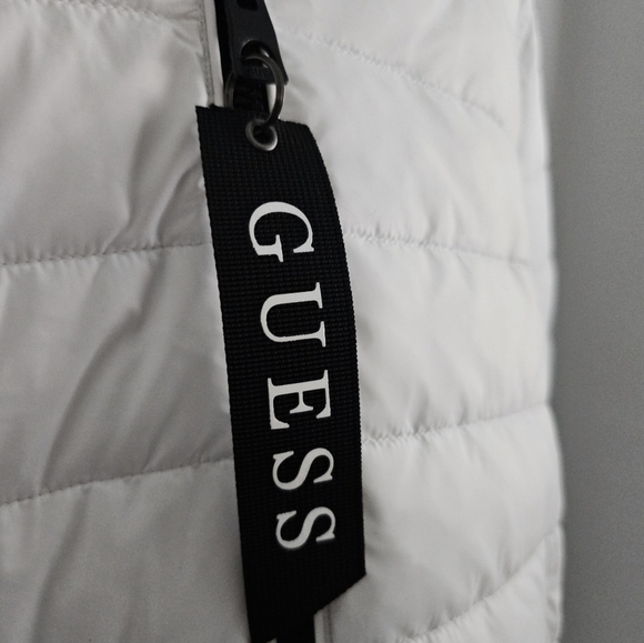 Men's GUESS White Puffer Quilted Jacket Hooded Red Trim XL - Picture 5 of 12